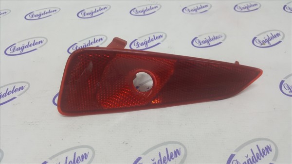 2018 FOCUS ARKA TAMPON REFLEKTÖR SAĞ (ÇIKMA)