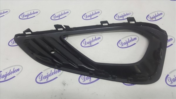 2018 FİESTA SİS FAR ÇERÇEVESİ SAĞ (ÇIKMA)