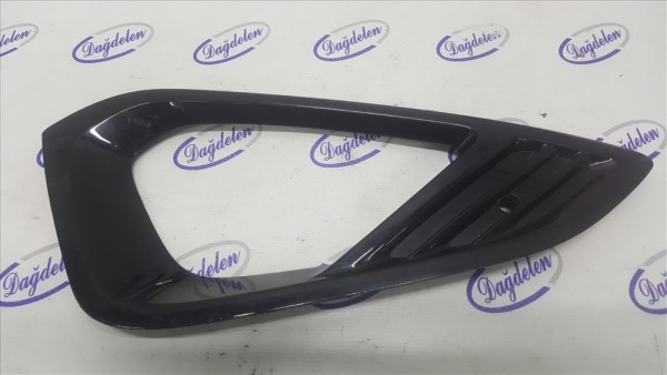 2018 FİESTA SİS FAR ÇERÇEVESİ SAĞ (ÇIKMA)