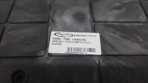 2005-2011 FOCUS BEYİN KUTU KAPAĞI