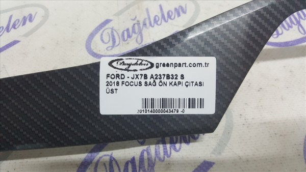 2018 FOCUS SAĞ ÖN KAPI PANEL ÇITASI ÜST