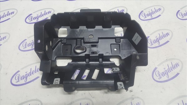 2018 FOCUS EKRAN BRAKETİ