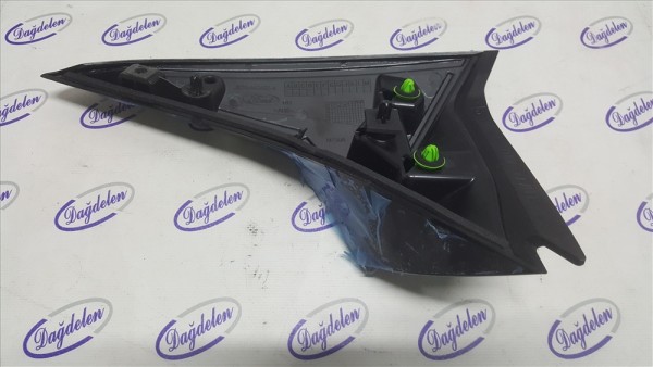 2018 FOCUS ARKA SPOILER SAĞ KAPLAMA (SEDAN)