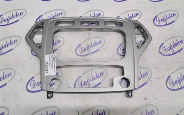 2009-2011 MONDEO TEYP ÇERÇEVESİ (ÇIKMA)