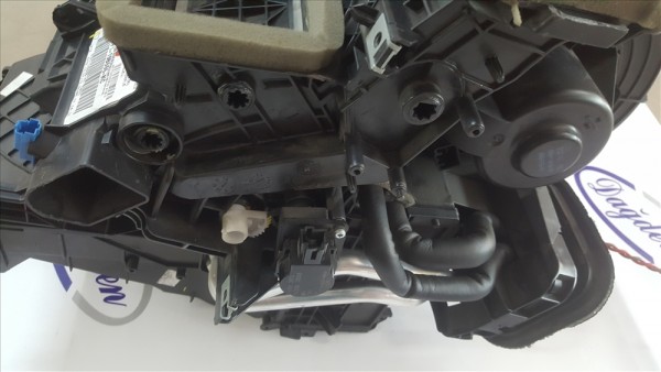 2011/2015 FOCUS KALORİFER KOMPLE(ELEKTRİKLİ MANUEL)