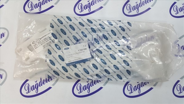 2011/2015 FOCUS TAMPON ARKA BAĞLANTI BRAKETİ SAĞ (SEDAN)