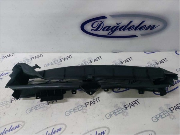 2018 FOCUS DEFLEKTÖR RADYATÖR ÜST HAVA KANALI (YAN SANAYİ)