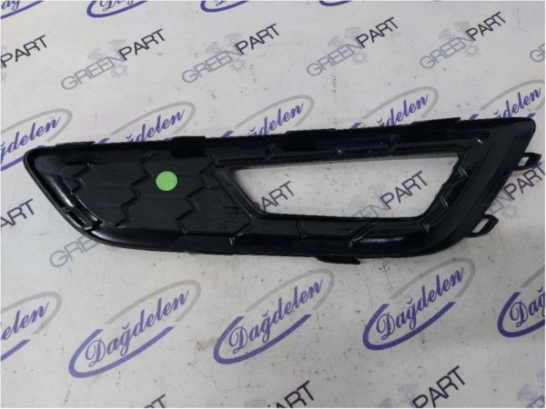 2015-2018 FOCUS SAĞ SİS ÇERÇEVESİ (ÇIKMA)