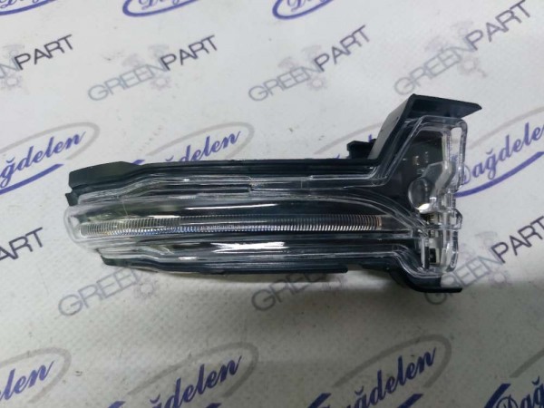 2018 FOCUS SAĞ AYNA SİNYALİ (YAN SANAYİ)