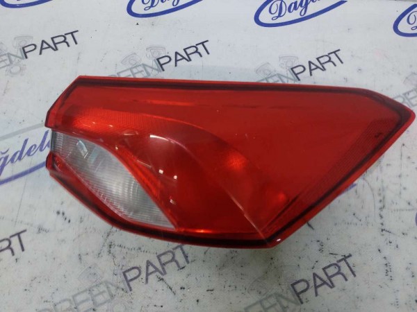 2018- FOCUS SAĞ STOP LAMBASI (SERVİS İADESİ-HASARLI)