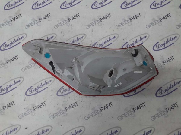 2018- FOCUS STOP LAMBASI SAĞ DIŞ (ÇIKMA/HASARLI)