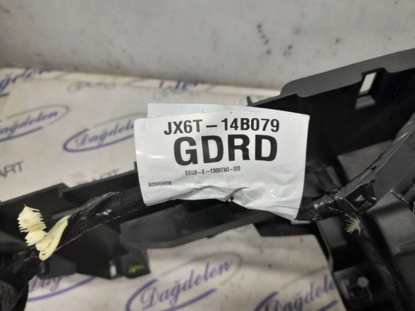 2018 FOCUS ARA KONSOL TESİSATI (ÇIKMA)