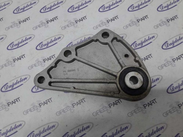 2018 FOCUS ŞANZUMAN ALT TAKOZ BRAKETİ MANUEL (BENZİN-ÇIKMA)