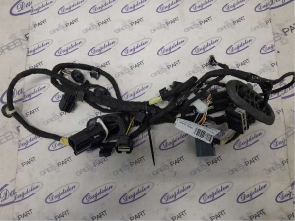 2020 PUMA KAPI TESİSATI SAĞ ÖN ÇIKMA)