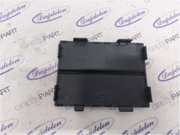 2020 KUGA ÖN TAMPON ALT EK KAPAĞI (YAN SANAYİ)