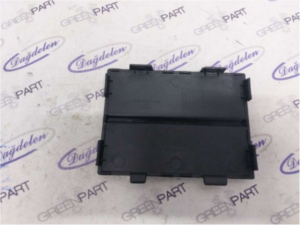 2020 KUGA ÖN TAMPON ALT EKİ KAPAĞI (ST-YAN SANAYİ)