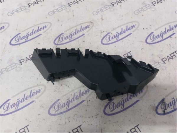 2020 KUGA ARKA TAMPON BRAKETİ SAĞ (YAN SANAYİ)