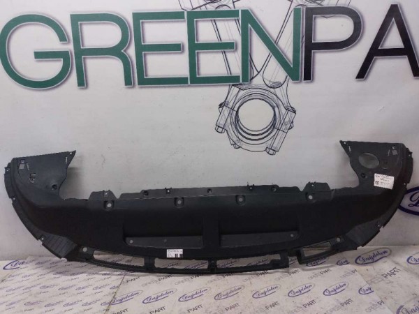 2020 KUGA RADYATÖR ALT BAKALİT (YAN SANYİ)