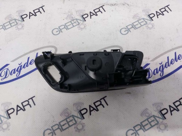 2018 FİESTA  KAPI İÇ AÇMA KOLU SOL ÖN (ÇIKMA)