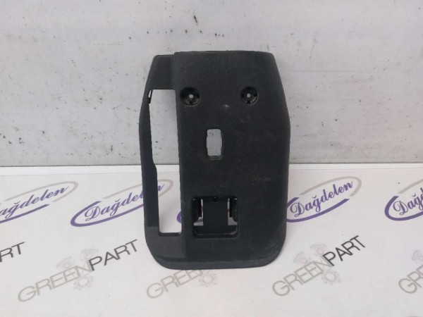 2020- KUGA DİREKSİYON KOLON ALT KAPAK (ÇIKMA)