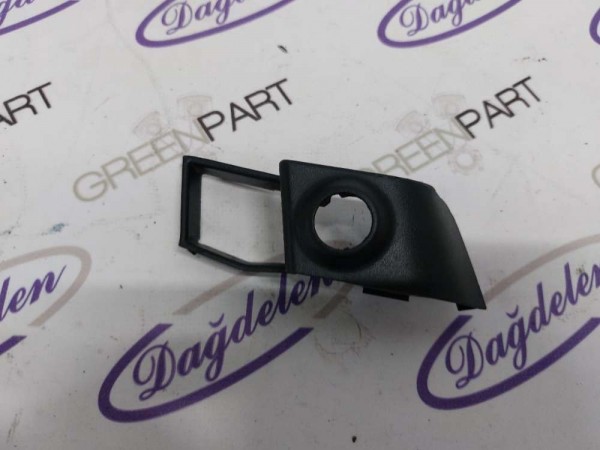 2023 FOCUS PARK SENSÖR YUVASI SAĞ (ÇIKMA)