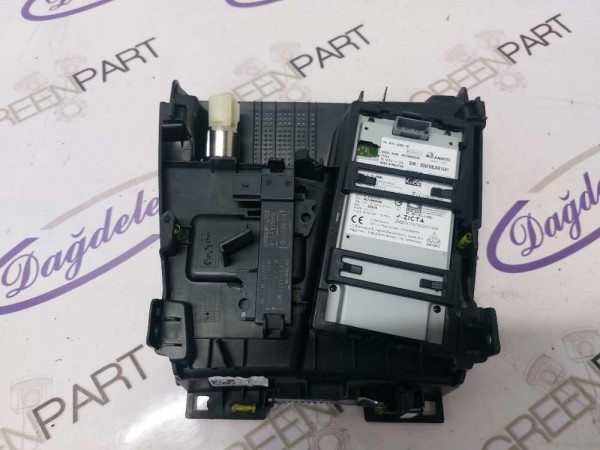 2018 FOCUS ARA KONSOL MUHAFAZA KUTUSU (ÇIKMA)