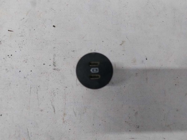 2018 FOCUS TYPE-C/USB PORTU/YUVASI (ÇIKMA)