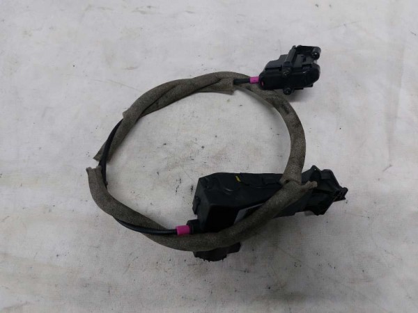 2020 KUGA ARKA KAPI KORUYUCU SAĞ (ÇIKMA/İ)