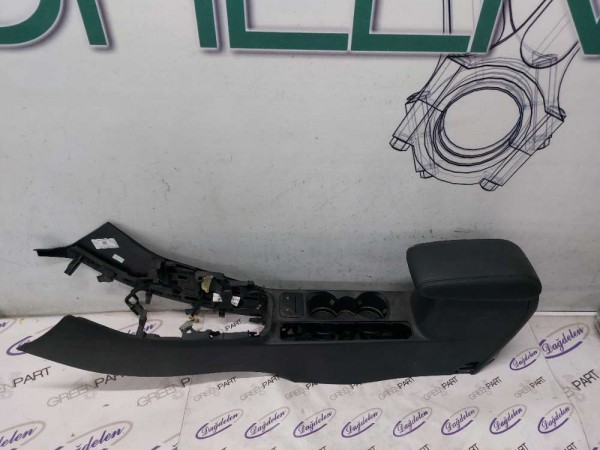 2018 FİESTA ARA KONSOL (ÇIKMA)