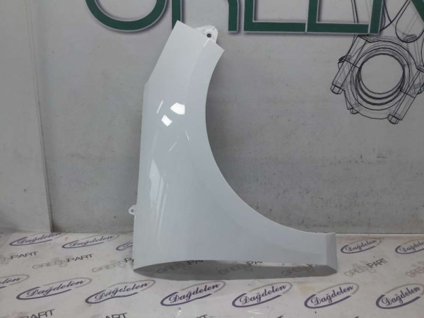 2018- FİESTA SAĞ ÖN ÇAMURLUK (ÇIKMA)