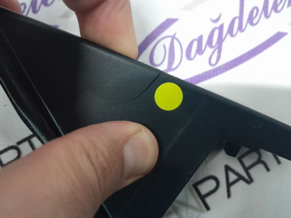 PUMA SAĞ ARKA KAPI ÜÇGEN BAKALİTİ (ÇIKMA-HASARLI)