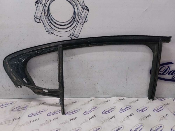 2018 FOCUS CAM OLUK FİTİLİ ARKA SAĞ (ÇIKMA-HASARLI)