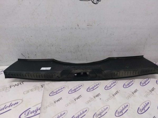 2018 FOCUS ARKA PANEL ÜST KAPLAMA BAKALİTİ (HB-ÇIKMA)