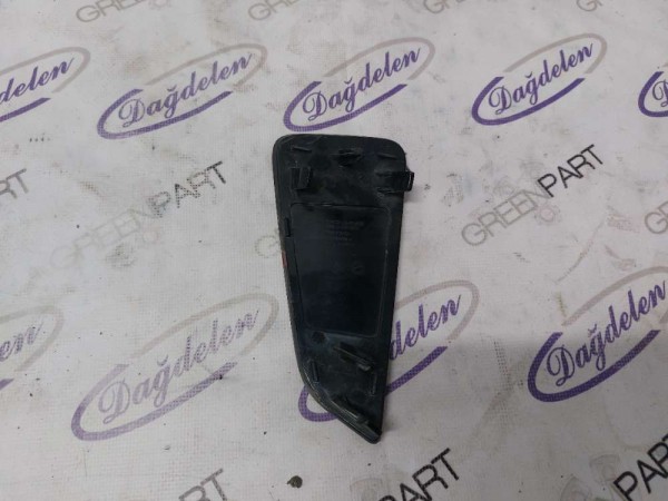 2018 FOCUS ARKA TAMPON REFLEKTÖR SOL (HB-ÇIKMA)