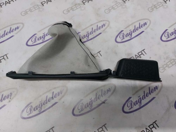 2018 FİESTA ARA KONSOL EL FREN KAPLAMASI (ÇIKMA)