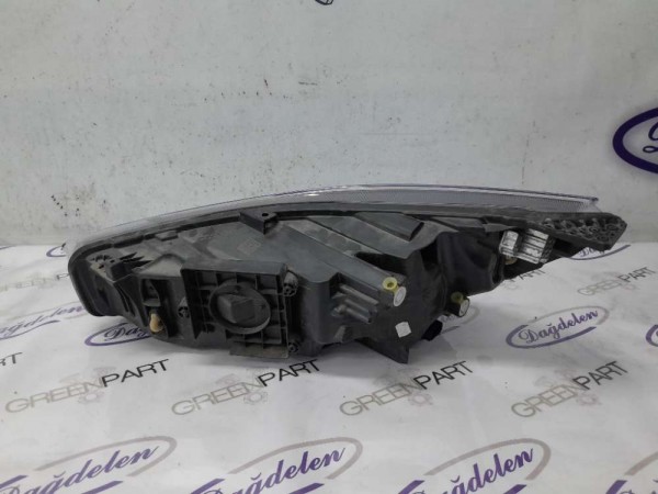 2023- FOCUS SAĞ FAR (SERVİS İADESİ)