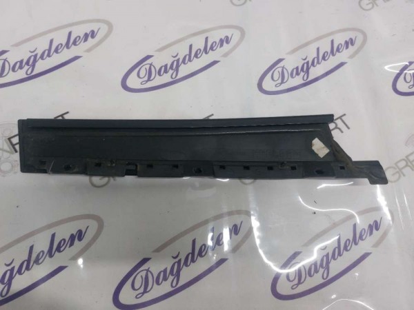 2011-2015 FOCUS KAPI DİREK BAKALİTİ  ÖN SAĞ (ÇIKMA)