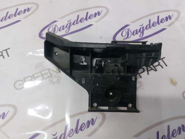 2018 FOCUS ARKA TAMPON BRAKETİ SAĞ ( HB-ÇIKMA)