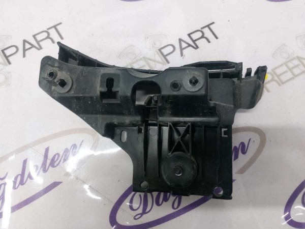 2018 FOCUS ARKA TAMPON BRAKETİ SOL ( HB-ÇIKMA)