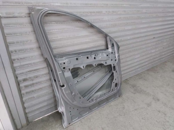 2020 KUGA SOL ÖN KAPI (SERVİS İADESİ-HASARLI)