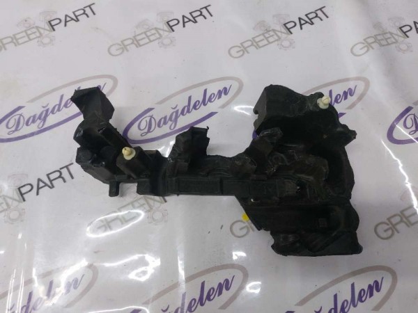 2020 KUGA BOBİN ÜST SÜNGERİ KAPAK (ÇIKMA)