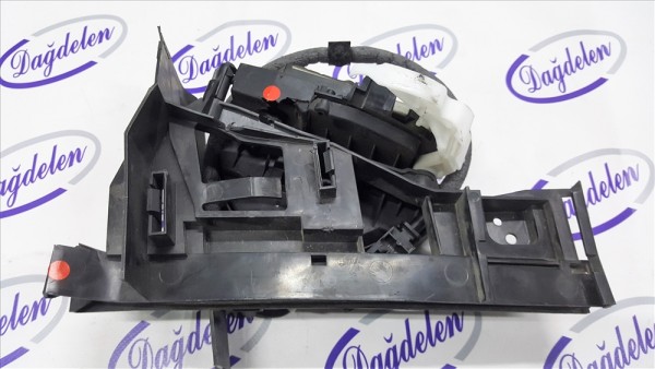 2011/2015 FOCUS KAPI KİLİDİ ARKA SOL (COCUK EMNİYET KİLİDİ İLE MERKEZİ SİSTEMLİ)