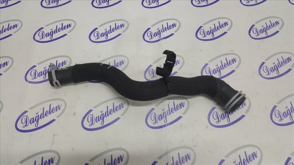 2018 FOCUS RADYATÖR ÜST HORTUMU ( 1.5 DİZEL)